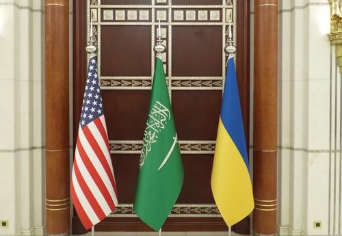Переговоры Украины и США в Эр-Рияде длились около двух часов