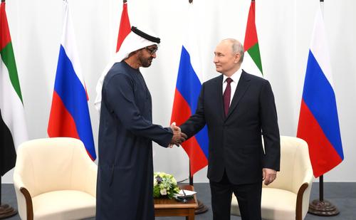 Владимир Путин провел разговор с президентом ОАЭ Мухаммедом Аль Нахайяном Владимир Путин провел разговор с президентом ОАЭ Мухаммедом Аль Нахайяном
