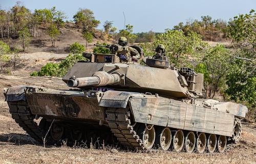 NI: переданные Киеву Австралией танки Abrams застряли в Польше NI: переданные Киеву Австралией танки Abrams застряли в Польше