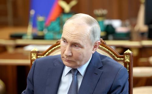 Путин провел телефонный разговор с президентом Белоруссии Лукашенко Путин провел телефонный разговор с президентом Белоруссии Лукашенко