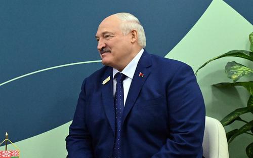 Лукашенко назвал взрывоопасным напряжение между США и Китаем Лукашенко назвал взрывоопасным напряжение между США и Китаем