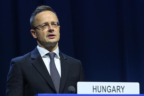 Глава МИД Сийярто: парламент Венгрии проголосовал за выход из МУС Глава МИД Сийярто: парламент Венгрии проголосовал за выход из МУС