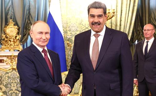 Путин провел встречу в Кремле с прибывшим на 9 мая президентом Венесуэлы Мадуро Путин провел встречу в Кремле с прибывшим на 9 мая президентом Венесуэлы Мадуро