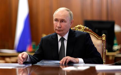 Путин и Эрдоган обсудили инициативу о возобновлении переговоров РФ и Украины Путин и Эрдоган обсудили инициативу о возобновлении переговоров РФ и Украины
