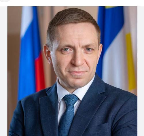 В Бурятии задержан министр транспорта и дорожного хозяйства региона Александр Гоге — его обвиняют в коррупции В Бурятии задержан министр транспорта и дорожного хозяйства региона Александр Гоге — его обвиняют в коррупции