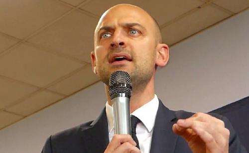 Глава МИД Франции: новые санкции — попытка «схватить Россию за горло» Глава МИД Франции: новые санкции — попытка «схватить Россию за горло»