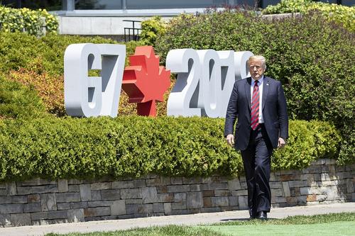 Трамп считает ошибкой исключение России из формата G8 Трамп считает ошибкой исключение России из формата G8