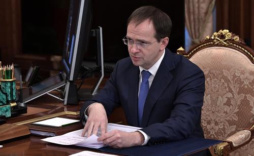 Мединский: Россия призывает Киев забрать тела 6 000 солдат и офицеров ВСУ Мединский: Россия призывает Киев забрать тела 6 000 солдат и офицеров ВСУ