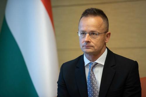 Сийярто: Венгрия сталкивается с грубой пропагандой со стороны Зеленского Сийярто: Венгрия сталкивается с грубой пропагандой со стороны Зеленского