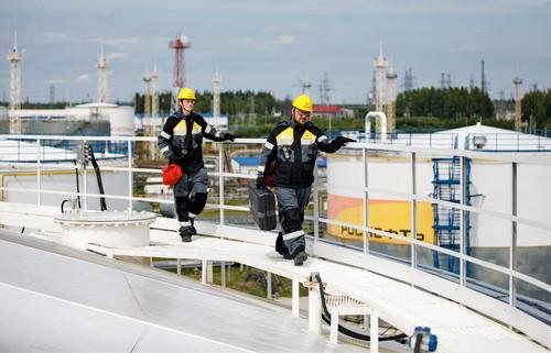 «РН-Уватнефтегаз» добыл 100-миллионную тонну нефти на Восточном хабе Уватского проекта «РН-Уватнефтегаз» добыл 100-миллионную тонну нефти на Восточном хабе Уватского проекта