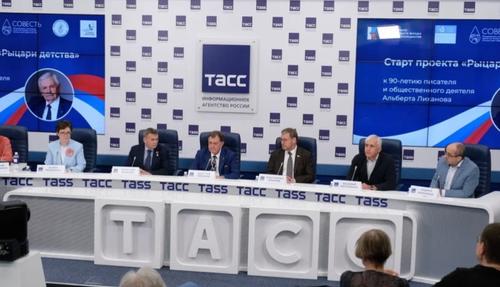 У рыцарей детства есть «Совесть»: российский детский фонд вновь отметит Международной гуманитарной премией героев, посвятивших себя защите детей