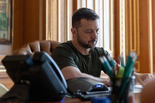Константинов: Зеленский загнал себя в тупик, отказавшись признать Крым частью РФ