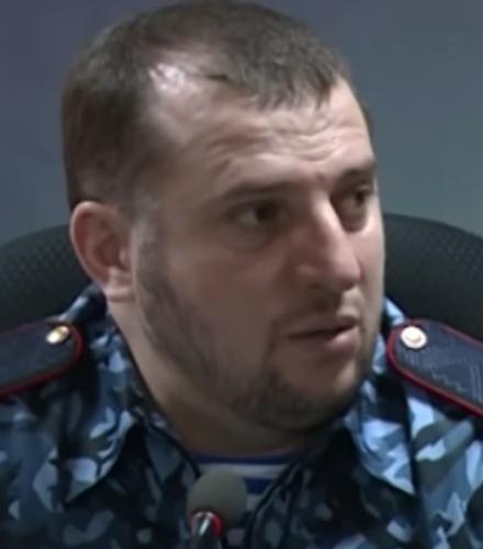 Алаудинов провел встречу со священником Гавриилом, которого назвал «дебилом»