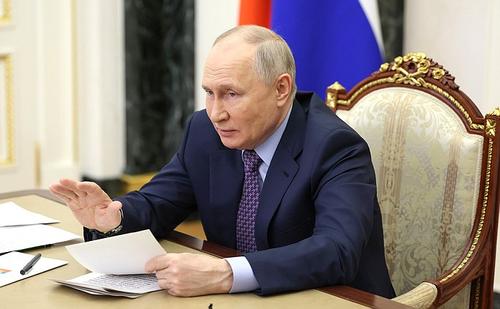 Путин: Россия поддержит развитие новых брендов Путин: Россия поддержит развитие новых брендов