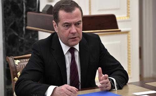 Медведев: в случае попытки Киева применить «грязную бомбу» Россия использует ТЯО Медведев: в случае попытки Киева применить «грязную бомбу» Россия использует ТЯО